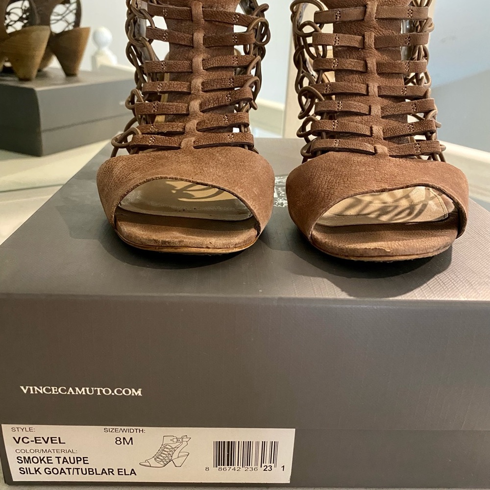 Vince Camuto wedges - Picture 2 of 9